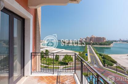 Apartment - 1 Bedroom - 2 Bathrooms for rent in Carnaval - Qanat Quartier - The Pearl Island - Doha