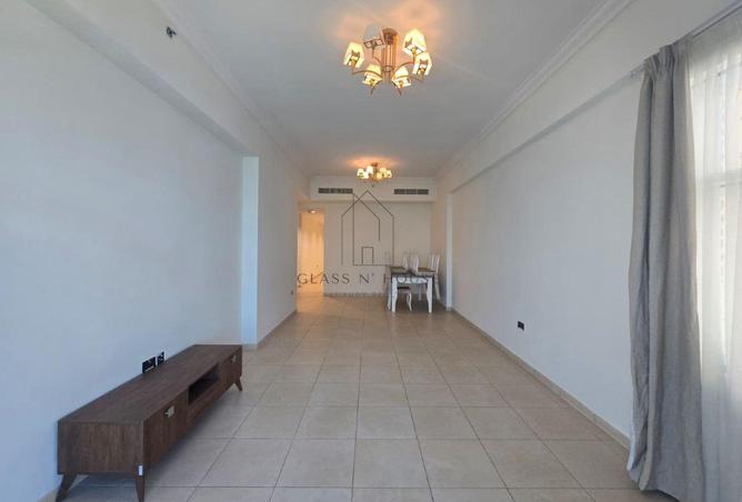 1002960 - Property Image 2