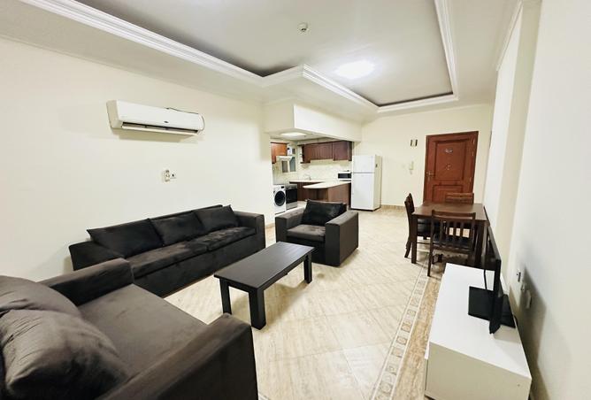 54977107 - Property Image 2