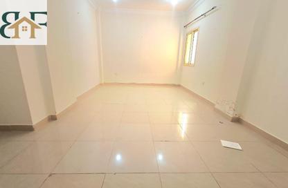 Apartment - 1 Bedroom - 1 Bathroom for rent in Umm Ghwailina Comm - Umm Ghuwalina - Umm Ghuwailina - Doha