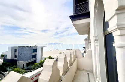 شقة - 2 حمامات للايجار في البلاج الغربي - البلاج - جزيرة اللؤلؤة - الدوحة