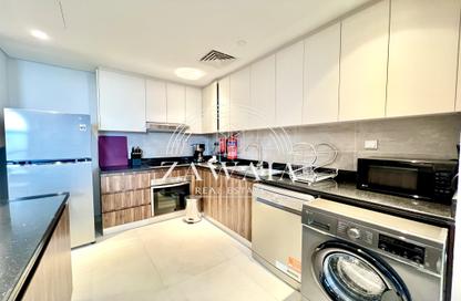 Apartment - Studio - 2 Bathrooms for rent in La Plage West - La Plage - The Pearl Island - Doha