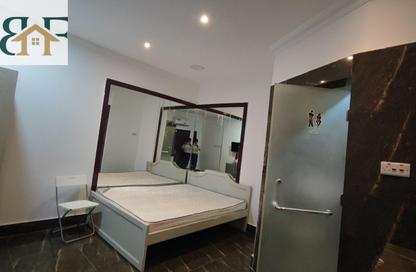 Apartment - Studio - 1 for rent in Umm Ghuwailina - Doha