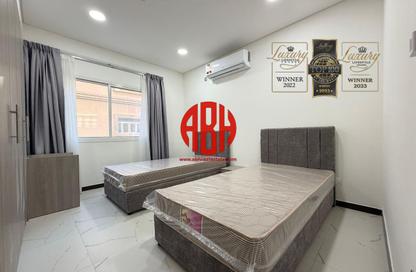Apartment - 2 Bedrooms - 3 Bathrooms for rent in Al Sadd Road - Al Sadd - Doha