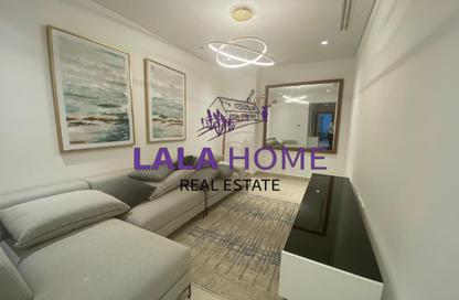 Apartment - 3 Bedrooms - 5 Bathrooms for rent in Floresta Gardens - Floresta Gardens - The Pearl Island - Doha