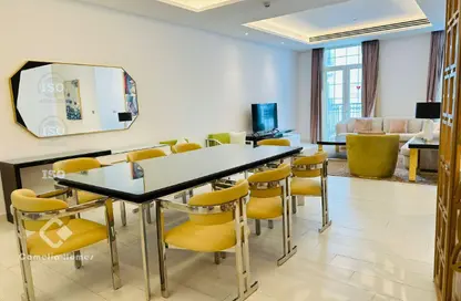 Apartment - 2 Bedrooms - 4 Bathrooms for rent in Floresta Gardens - Floresta Gardens - The Pearl Island - Doha