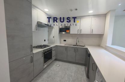 Apartment - 2 Bedrooms - 3 Bathrooms for sale in Lusail Marina Heights - Marina District - Lusail