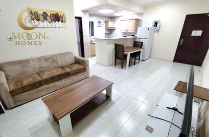 Apartment - 1 Bedroom - 1 Bathroom for rent in Umm Ghwailina Comm - Umm Ghuwalina - Umm Ghuwailina - Doha