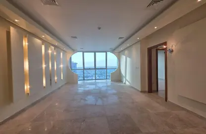 Apartment - 2 Bedrooms - 2 Bathrooms for rent in Zig Zag Tower B - Zig Zag Towers - West Bay - Doha