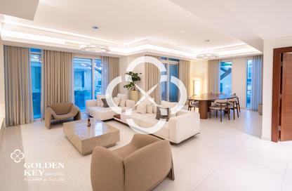 Apartment - 2 Bedrooms - 4 Bathrooms for sale in Crystal Residence - Gewan Island - The Pearl Island - Doha