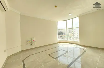 Apartment - 2 Bedrooms - 2 Bathrooms for rent in Al Mansoura - Al Mansoura - Doha