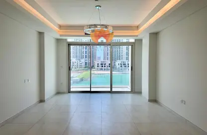 Apartment - 2 Bedrooms - 4 Bathrooms for rent in Crystal Residence - Gewan Island - The Pearl Island - Doha