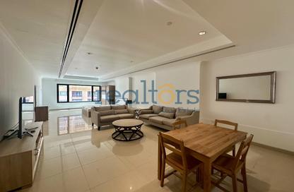 Apartment - Studio - 1 Bathroom for rent in One Porto Arabia - Porto Arabia - The Pearl Island - Doha