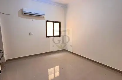 Apartment - Studio - 1 Bathroom for rent in Bu Hamour Street - Abu Hamour - Doha