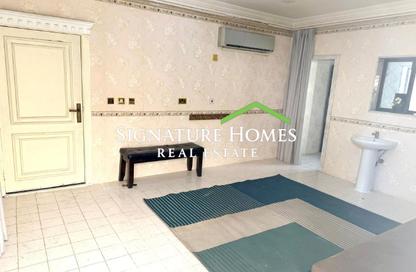 Villa - 1 Bedroom - 1 Bathroom for rent in Mamoura 18 - Al Maamoura - Doha