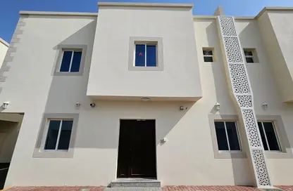 Villa - 5 Bedrooms - 5 Bathrooms for rent in Al Kheesa - Al Kheesa - Umm Salal Mohammed