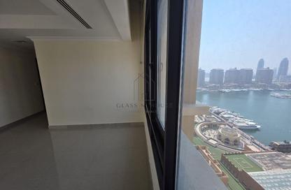 Apartment - 2 Bedrooms - 3 Bathrooms for rent in West Porto Drive - Porto Arabia - The Pearl Island - Doha