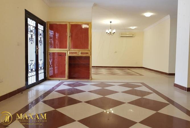 999944 - Property Image 3