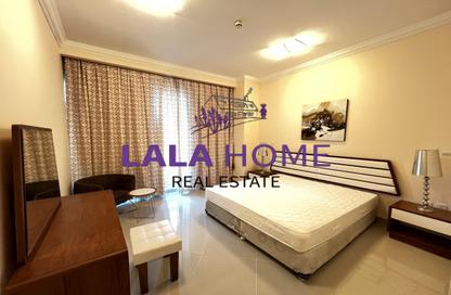 Apartment - 1 Bedroom - 2 Bathrooms for rent in West Bay Tower - West Bay - West Bay - Doha