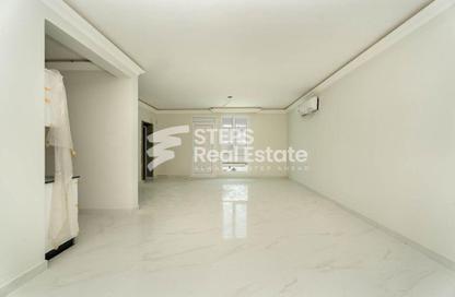 Villa - 5 Bedrooms - 6 Bathrooms for sale in Al Hanaa Street - Al Gharrafa - Doha