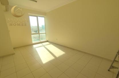 Apartment - 2 Bedrooms - 2 Bathrooms for rent in Salaja Street - Doha Al Jadeed - Doha Apartment - 2 Bedrooms - 2 Bathrooms for rent in Salaja Street - Doha Al Jadeed - Doha