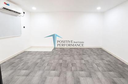 Apartment - 1 Bedroom - 1 Bathroom for rent in Al Kheesa - Al Kheesa - Umm Salal Mohammed