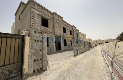 Villa - 7+ Bedrooms - 5 Bathrooms for sale in Al Wukair - Al Wukair - Al Wakra