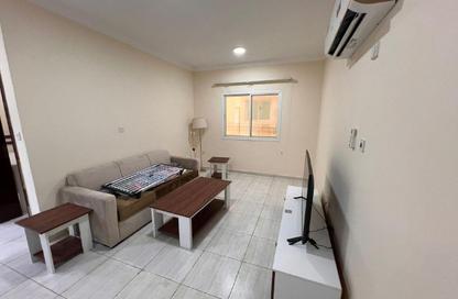 Apartment - 1 Bedroom - 1 Bathroom for rent in Umm Ghwailina Comm - Umm Ghuwalina - Umm Ghuwailina - Doha