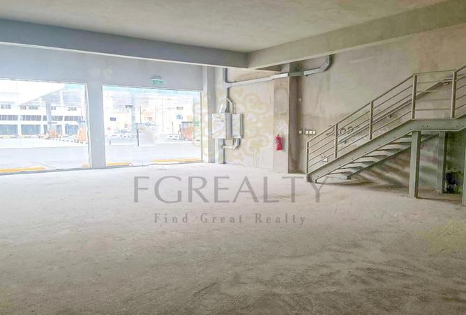 956446 - Property Image 3