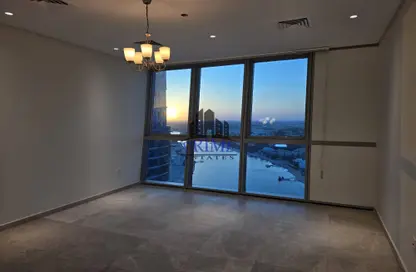 Apartment - 2 Bedrooms - 4 Bathrooms for rent in Zig Zag Tower B - Zig Zag Towers - West Bay - Doha