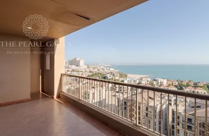 Apartment - 3 Bedrooms - 4 Bathrooms for rent in East Porto Drive - Porto Arabia - The Pearl Island - Doha Apartment - 3 Bedrooms - 4 Bathrooms for rent in East Porto Drive - Porto Arabia - The Pearl Island - Doha