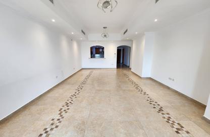 Apartment - 2 Bedrooms - 3 Bathrooms for rent in Two Porto Arabia - Porto Arabia - The Pearl Island - Doha