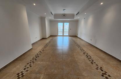 Apartment - 2 Bedrooms - 3 Bathrooms for rent in Two Porto Arabia - Porto Arabia - The Pearl Island - Doha