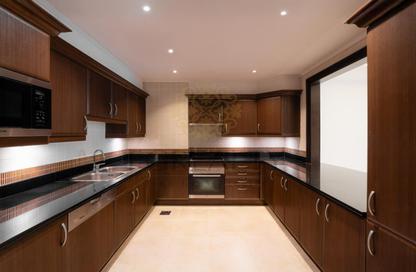 Apartment - 1 - 2 for rent in West Porto Drive - Porto Arabia - The Pearl Island - Doha Apartment - 1 - 2 for rent in West Porto Drive - Porto Arabia - The Pearl Island - Doha