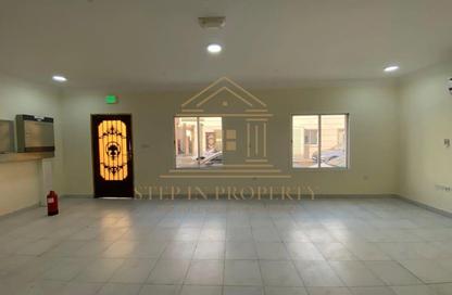 Villa - 6 Bedrooms - 6 Bathrooms for rent in Salwa Road - Al Aziziyah - Doha