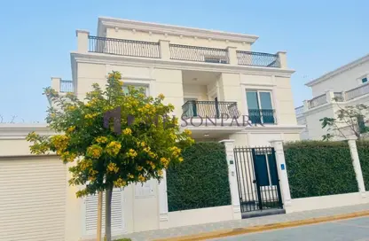 Villa - 6 Bedrooms - 6 Bathrooms for rent in Floresta Gardens - Floresta Gardens - The Pearl Island - Doha