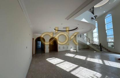Villa - 7+ Bedrooms - 7+ Bathrooms for rent in Onaiza Street - Diplomatic Area - Doha