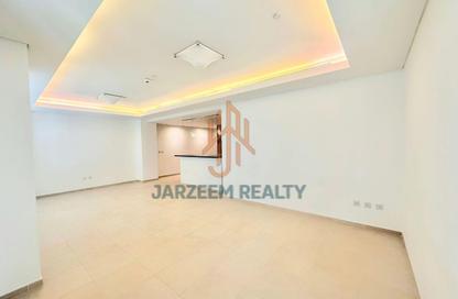 Apartment - 1 Bedroom - 2 Bathrooms for rent in Viva East - Viva Bahriyah - The Pearl Island - Doha