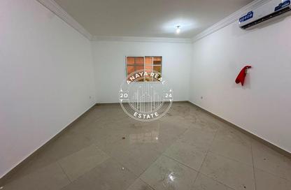 Villa - Studio - 1 Bathroom for rent in Bu Hamour Street - Abu Hamour - Doha