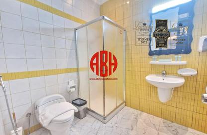 Apartment - Studio - 1 Bathroom for rent in Banks street - Musheireb - Doha