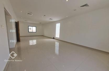 مجمع سكني - 4 غرف نوم - 5 حمامات للايجار في شارع الوعب - الوعب - الدوحة