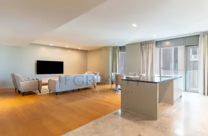 Apartment - 1 Bedroom - 2 Bathrooms for sale in Seef Lusail Tower 1 - Seef Lusail - Lusail City - Lusail