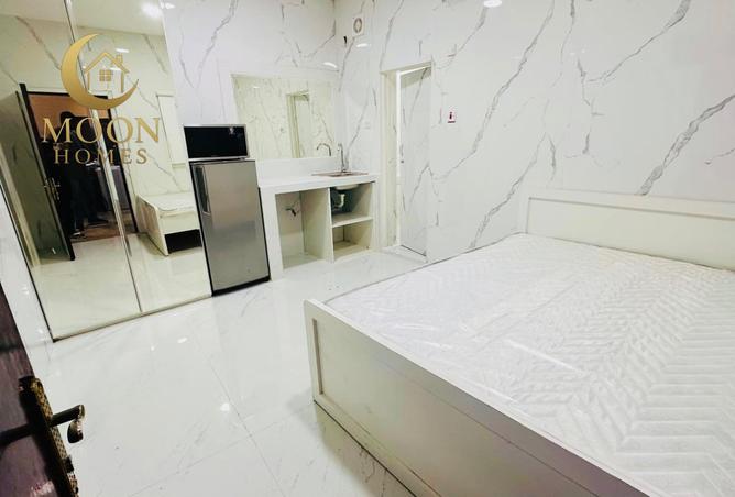 61112137 - Property Main Image