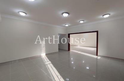 Villa - 4 Bedrooms - 6 Bathrooms for rent in Old Airport Road - Old Airport Road - Doha Villa - 4 Bedrooms - 6 Bathrooms for rent in Old Airport Road - Old Airport Road - Doha