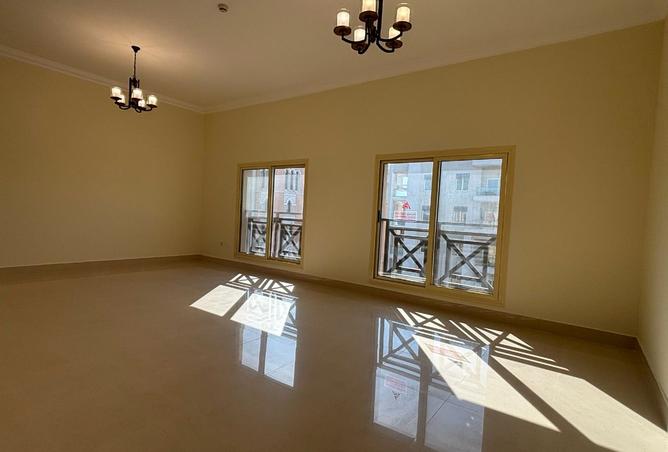 60612090 - Property Main Image