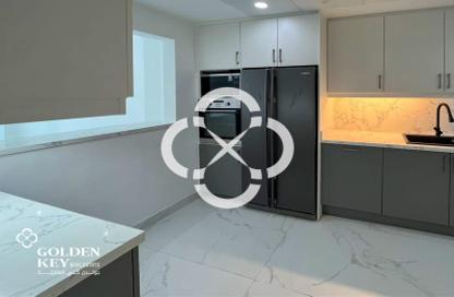 Apartment - 2 Bedrooms - 3 Bathrooms for rent in East Porto Drive - Porto Arabia - The Pearl Island - Doha