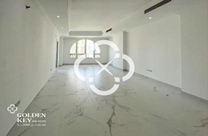 Apartment - 2 Bedrooms - 3 Bathrooms for rent in East Porto Drive - Porto Arabia - The Pearl Island - Doha