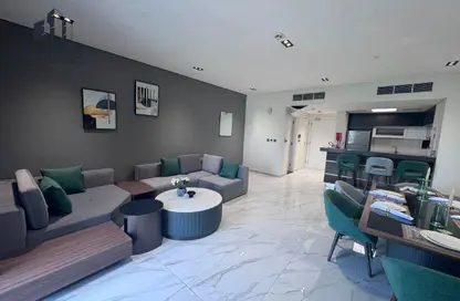 Apartment - 3 Bedrooms - 4 Bathrooms for rent in Boulevard View - Yasmeen City - Lusail
