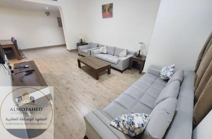 Apartment - 2 Bedrooms - 2 Bathrooms for rent in Umm Ghuwailina 4 - Umm Ghuwailina - Doha