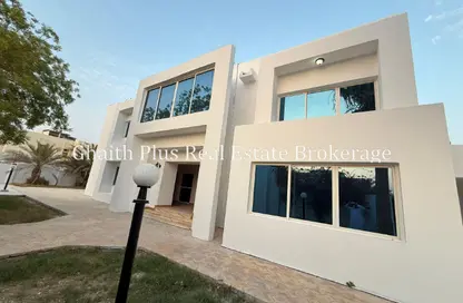 Villa - 6 Bedrooms - 5 Bathrooms for rent in Al Dafna - Al Dafna - Doha